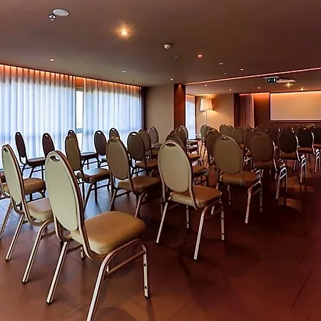 Golden Tulip Otel São João da Madeira