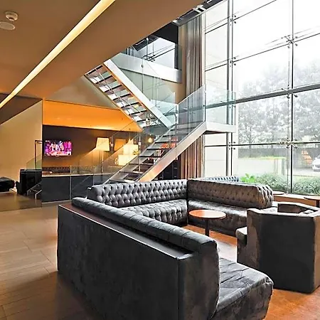 Golden Tulip Otel 4*